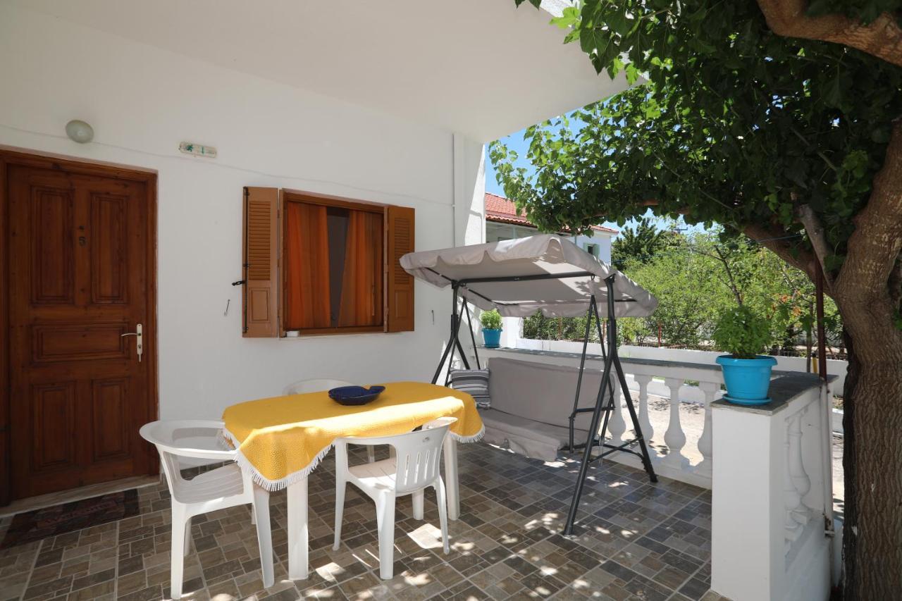 Korali Stafilos Apartment *