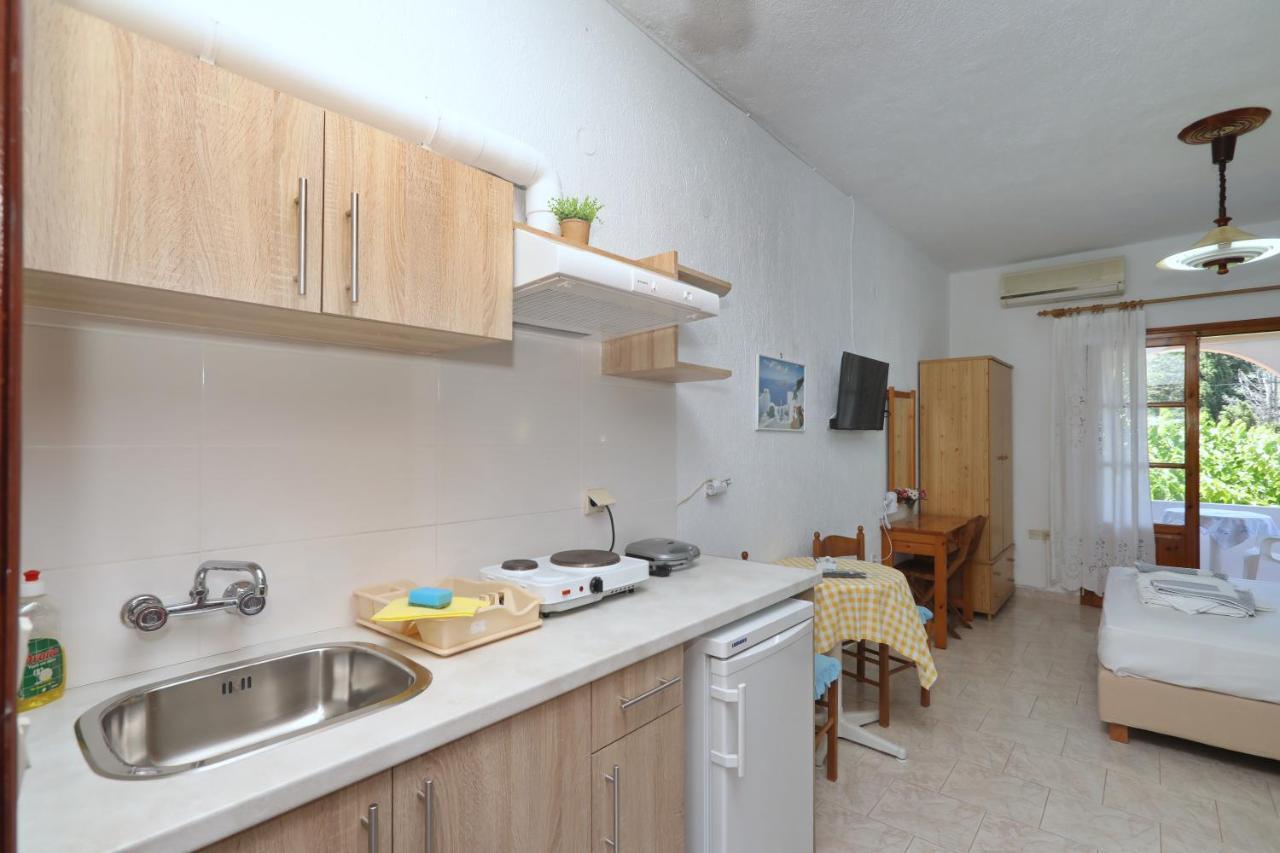 Apartment Korali Stafilos