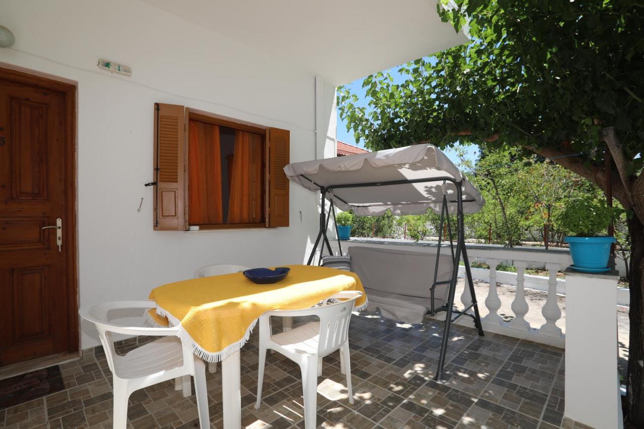 Apartment Korali Stafilos