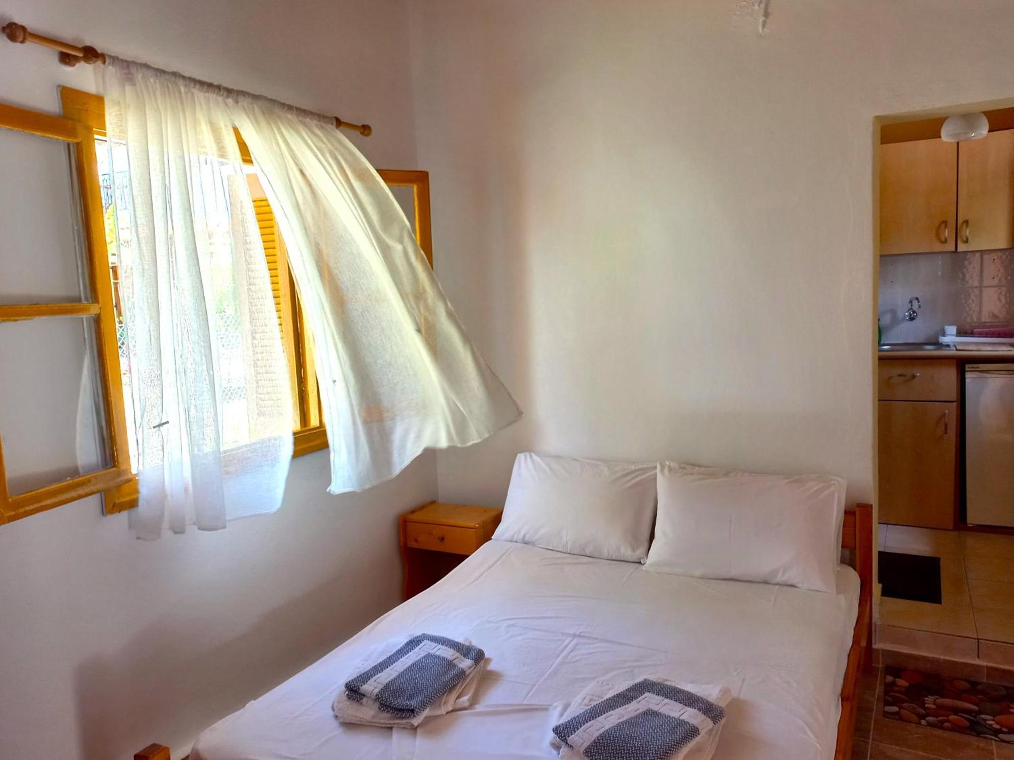 Apartment Korali Stafilos