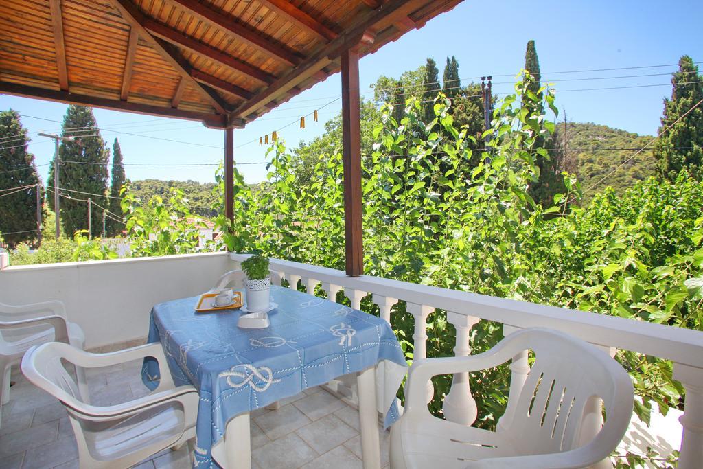Apartment Korali Stafilos