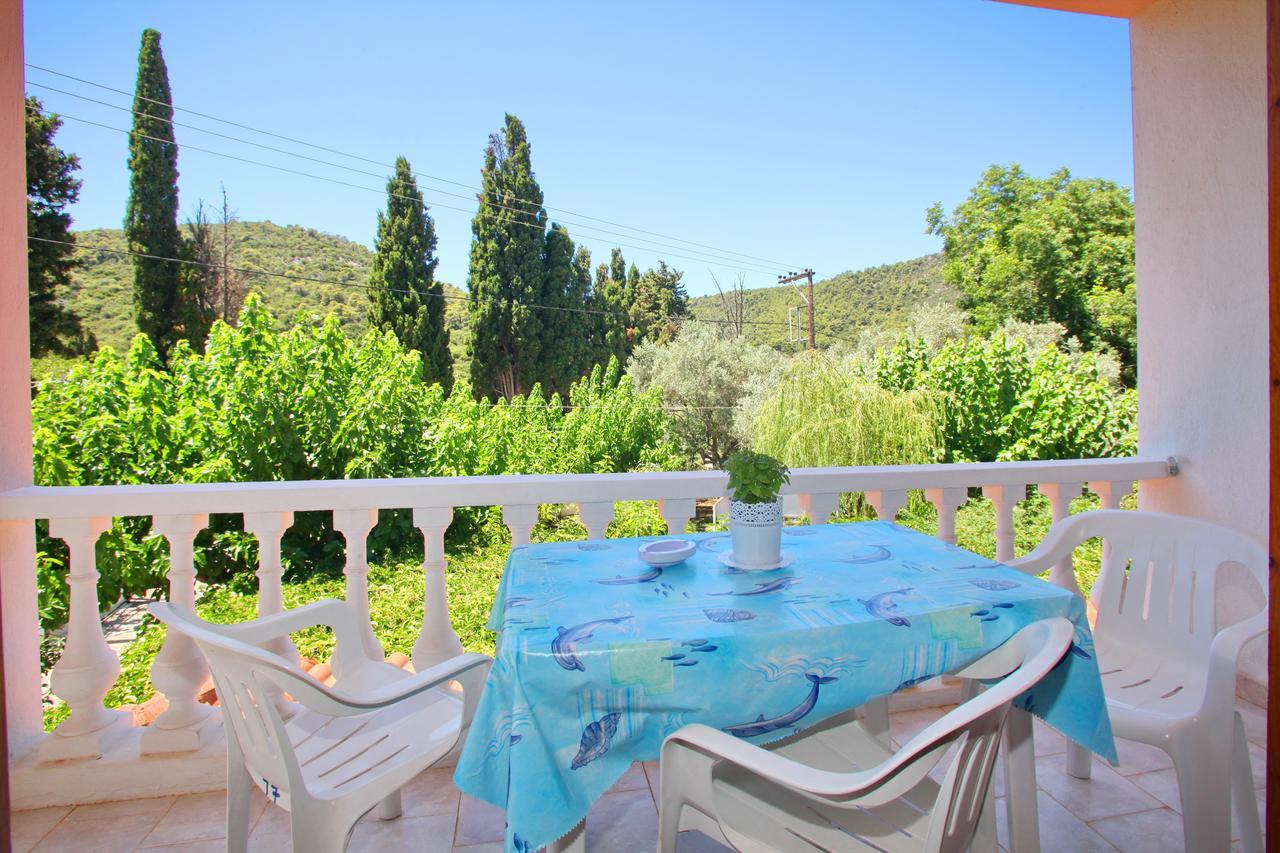 Korali Stafilos Apartment Stafylos